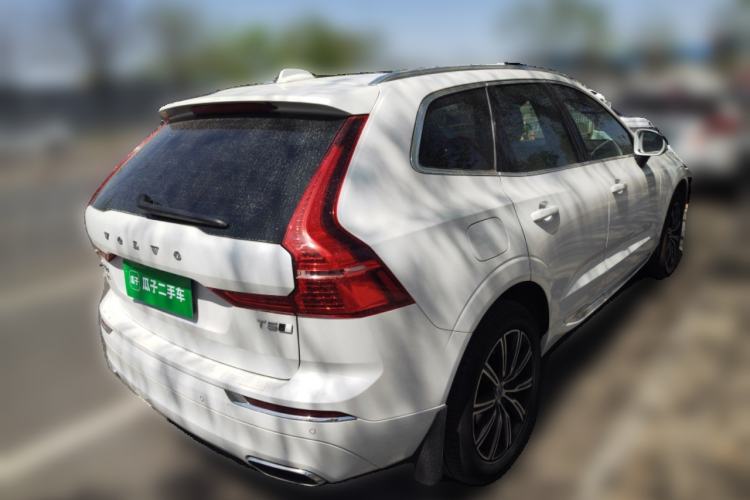 Used Volvo XC60 2021 T5 4x4 Smart Luxury Edition Rear Right 45 Deg