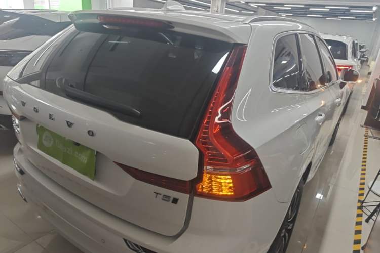 Used Volvo XC60 2021 T5 4x4 Smart Luxury Edition Rear Right 45 Deg