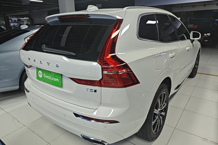 Used Volvo XC60 2021 T5 4x4 Smart Luxury Edition Rear Right 45 Deg