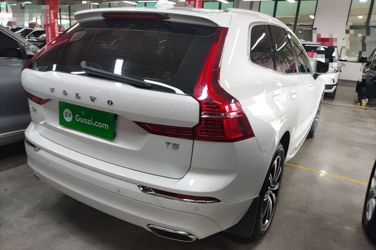 Used Volvo XC60 2021 T5 4x4 Smart Luxury Edition Rear Right 45 Deg