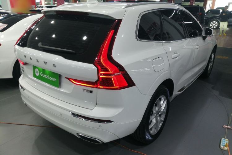 Used Volvo XC60 2021 T5 4x4 Smart Luxury Edition Rear Right 45 Deg