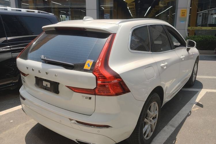 Used Volvo XC60 2021 T5 4x4 Smart Luxury Edition Rear Right 45 Deg