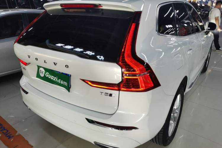 Used Volvo XC60 2021 T5 4x4 Smart Luxury Edition Rear Right 45 Deg