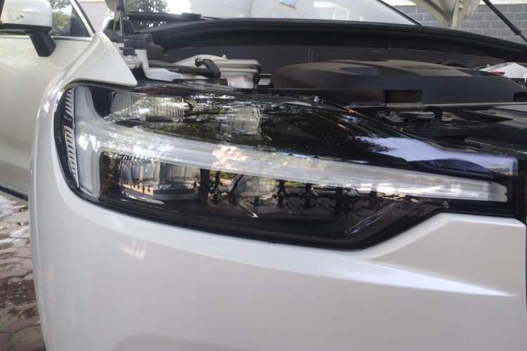 Used Volvo XC60 2021 T5 4x4 Smart Luxury Edition Right Front Headlight