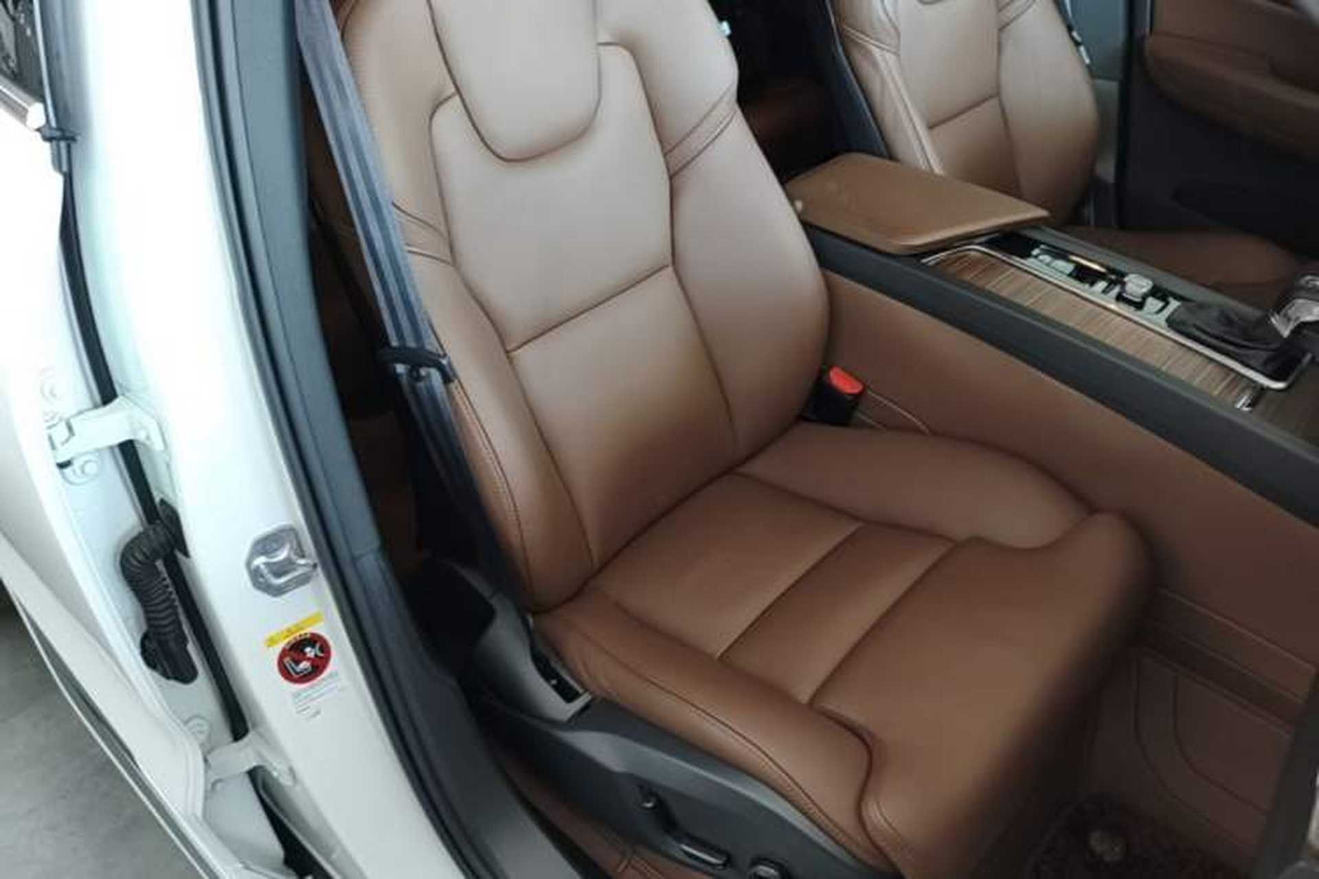 Used Volvo XC60 2021 T5 4x4 Smart Luxury Edition Right Front Seat