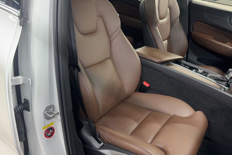Used Volvo XC60 2021 T5 4x4 Zhiya Luxury Edition Right Front Seat
