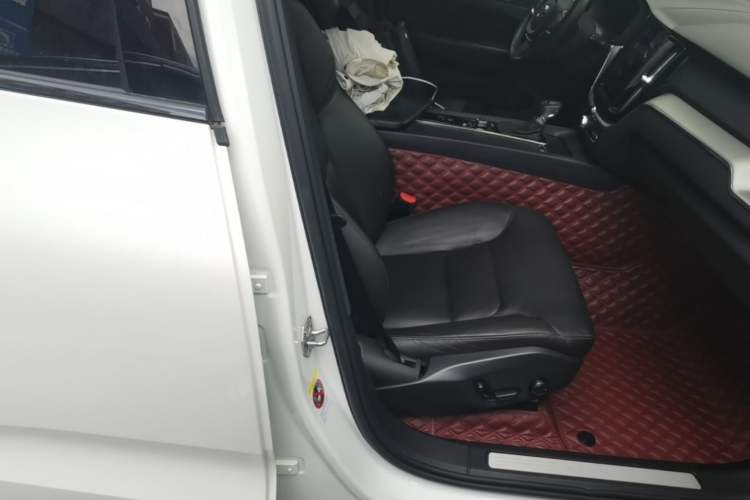 Used Volvo XC60 2021 T5 4x4 Zhiyi Sport Edition Right Front Seat