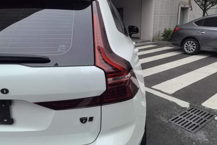 Used Volvo XC60 2021 T5 4x4 Smart & Advanced Sport Edition Right Rear Taillight