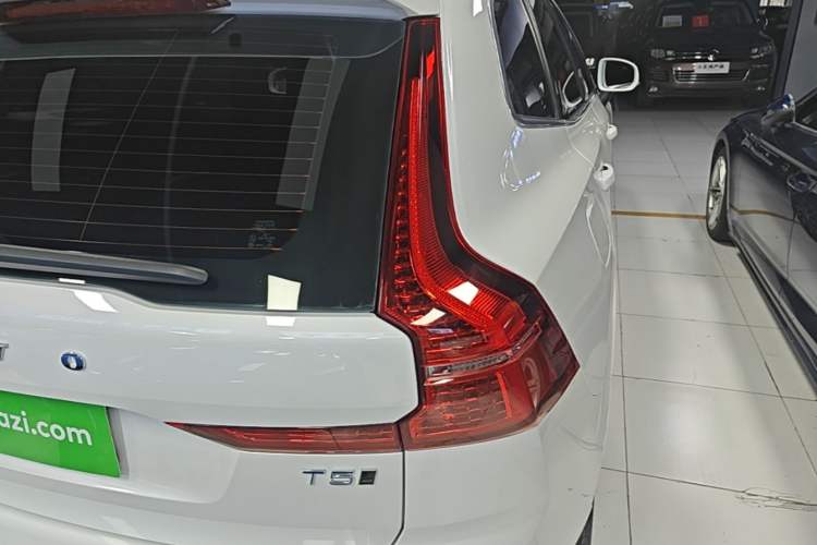 Used Volvo XC60 2021 T5 4x4 Smart Luxury Edition Right Rear Taillight