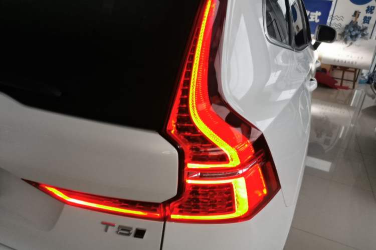 Used Volvo XC60 2021 T5 4x4 Smart Luxury Edition Right Rear Taillight