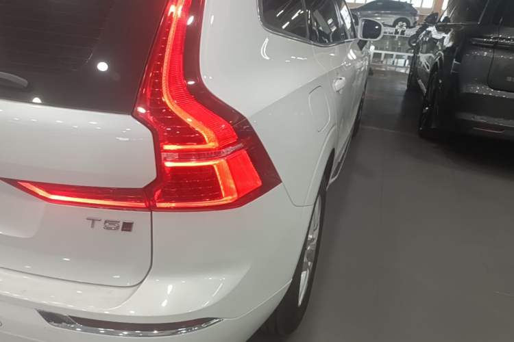 Used Volvo XC60 2021 T5 4x4 Smart Luxury Edition Right Rear Taillight