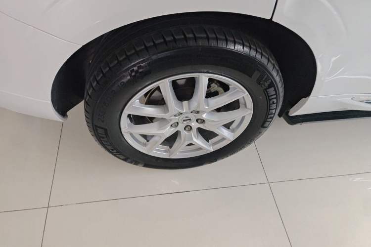 Used Volvo XC60 2021 T5 4x4 Smart Luxury Edition Right Rear Wheel Hub
