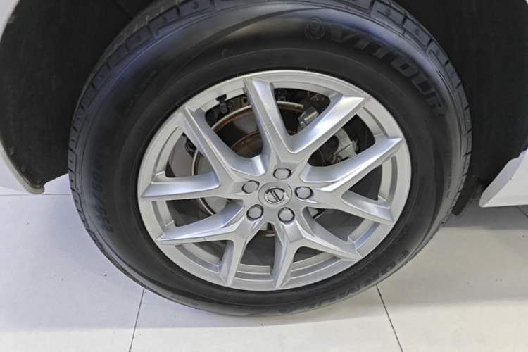 Used Volvo XC60 2021 T5 4x4 Smart Luxury Edition Right Rear Wheel Hub