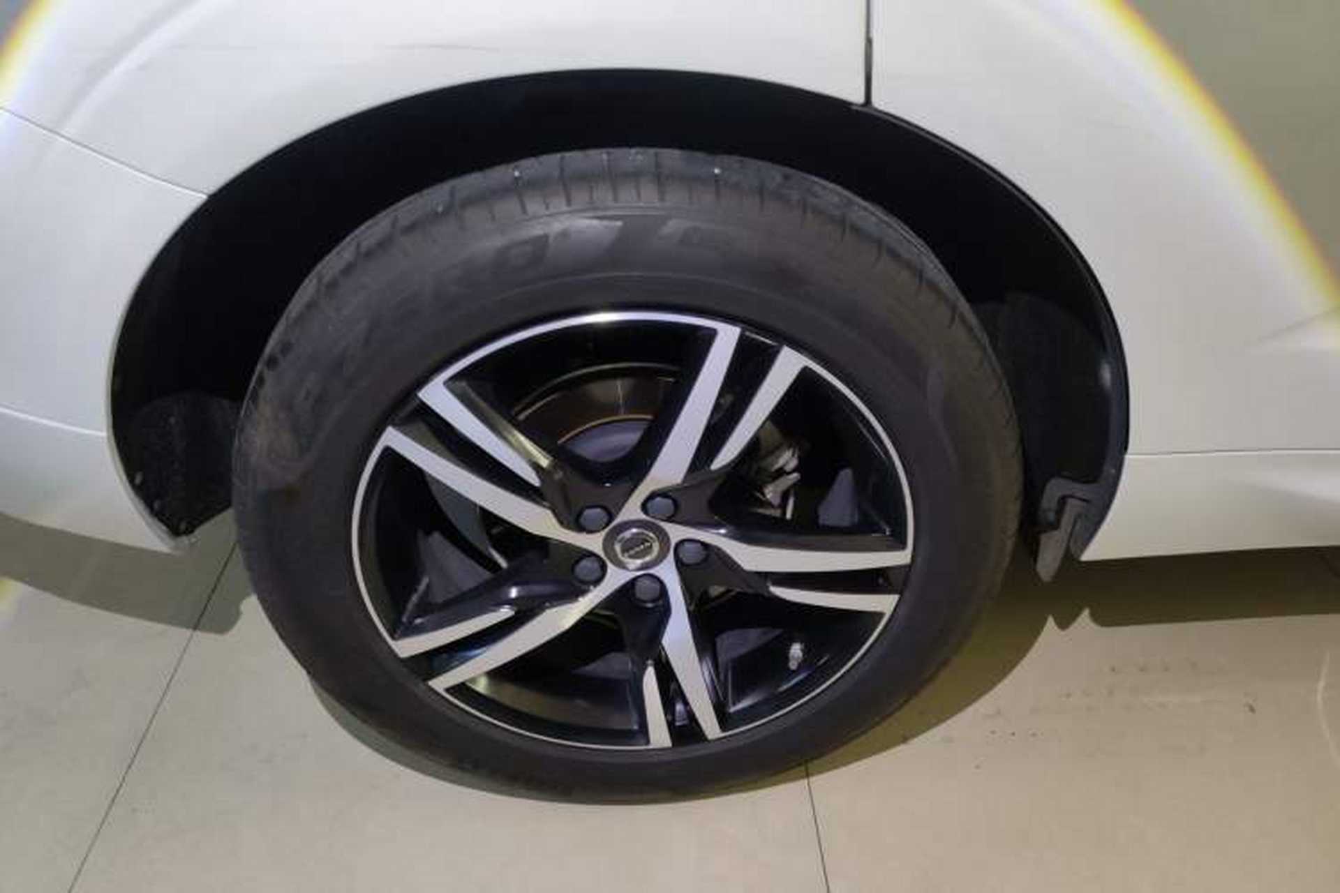Used Volvo XC60 2021 T5 4x4 Zhiyi Sport Edition Right Rear Wheel Hub