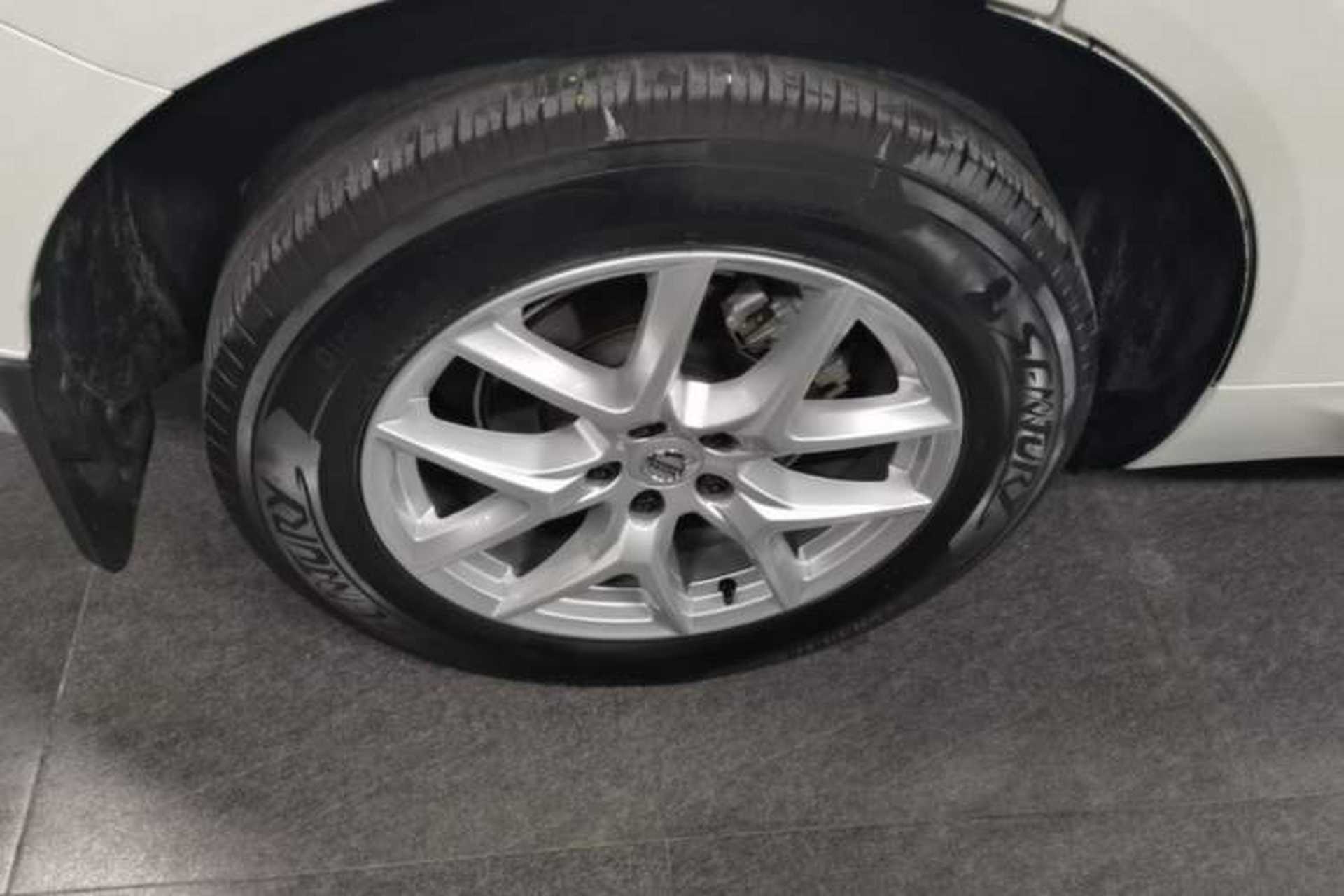 Used Volvo XC60 2021 T5 4x4 Smart Luxury Edition Right Rear Wheel Hub