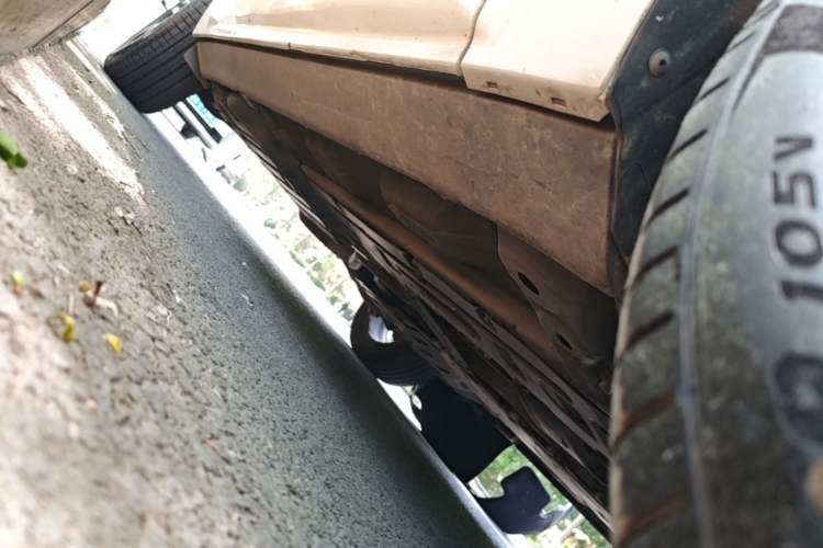 Used Volvo XC60 2021 T5 4x4 Smart & Advanced Sport Edition Right Side Sill