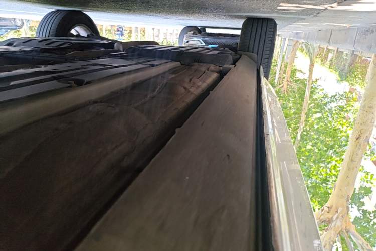 Used Volvo XC60 2021 T5 4x4 Smart Luxury Edition Right Side Sill