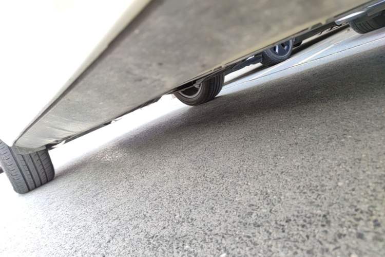 Used Volvo XC60 2021 T5 4x4 Smart Luxury Edition Right Side Sill