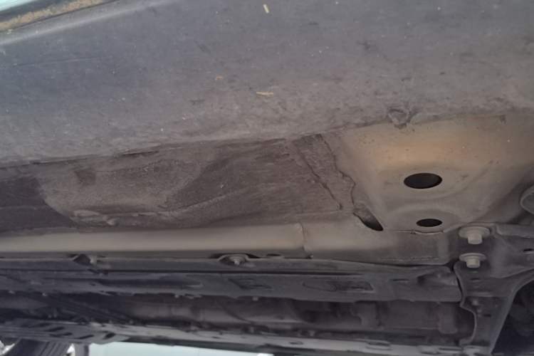 Used Volvo XC60 2021 T5 4x4 Smart & Advanced Sport Edition Right Side Sill