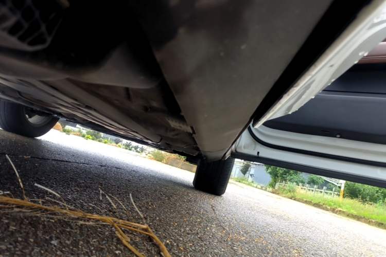Used Volvo XC60 2021 T5 4x4 Smart Luxury Edition Right Side Sill