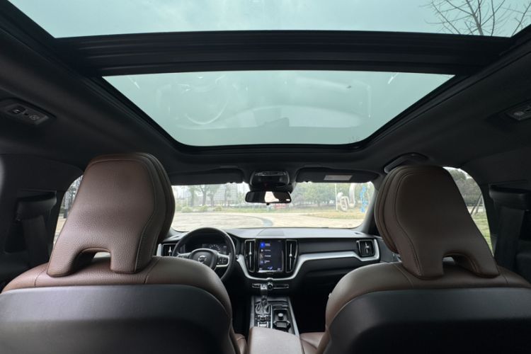 Used Volvo XC60 2021 T5 4x4 Smart Luxury Edition Roof