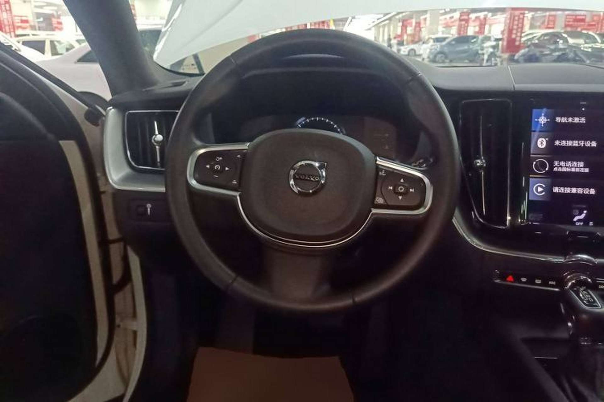 Used Volvo XC60 2021 T5 4x4 Smart Luxury Edition Steering Wheel