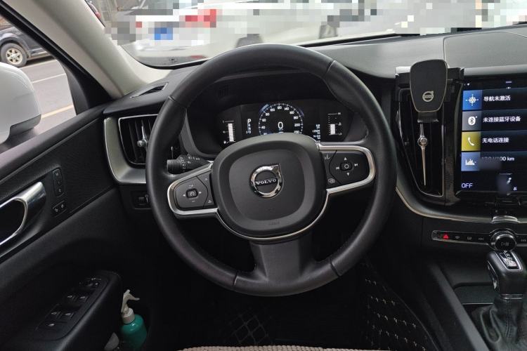 Used Volvo XC60 2021 T5 4x4 Smart Luxury Edition Steering Wheel