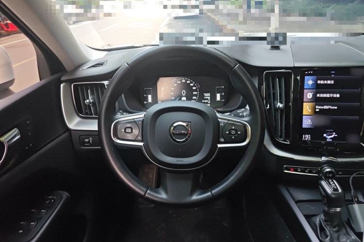 Used Volvo XC60 2021 T5 4x4 Smart Luxury Edition Steering Wheel