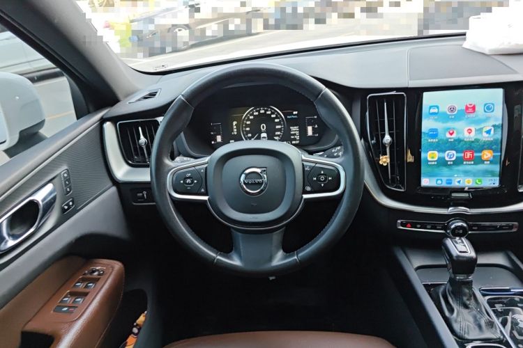 Used Volvo XC60 2021 T5 4x4 Smart Luxury Edition Steering Wheel