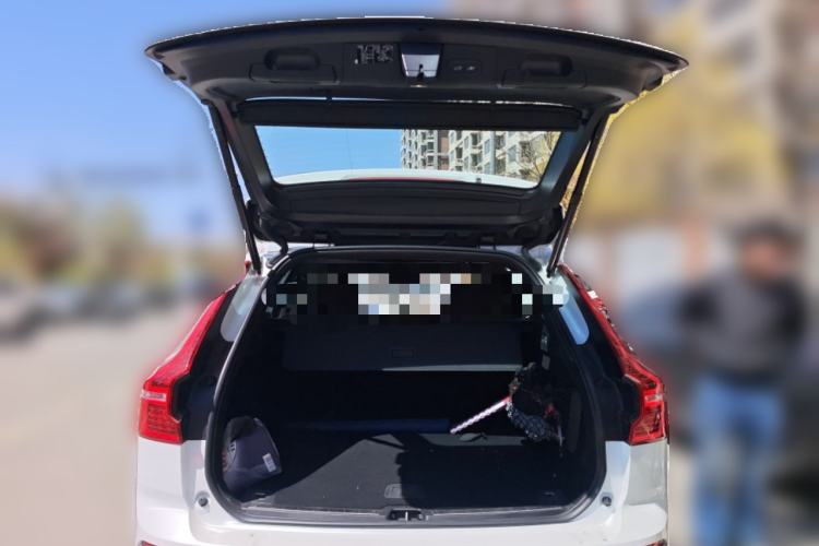 Used Volvo XC60 2021 T5 4x4 Smart Luxury Edition Trunk
