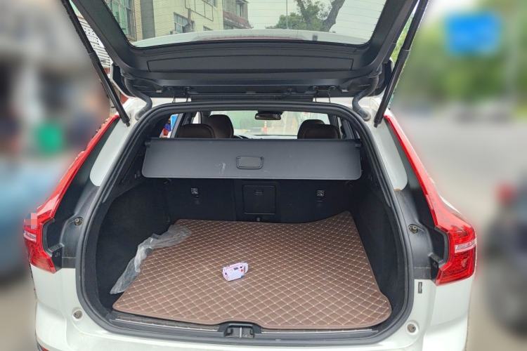 Used Volvo XC60 2021 T5 4x4 Smart Luxury Edition Trunk