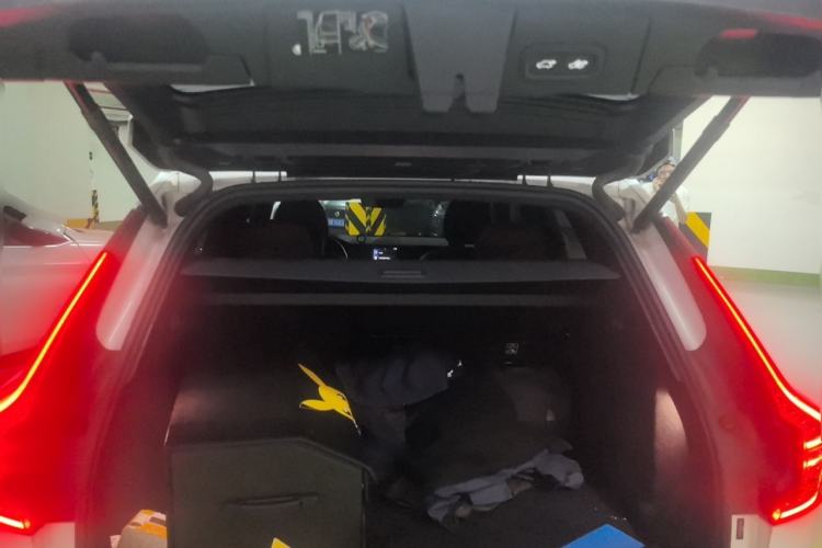 Used Volvo XC60 2021 T5 4x4 Smart Luxury Edition Trunk