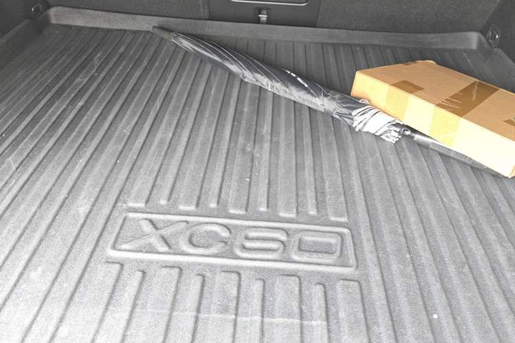 Used Volvo XC60 2021 T5 4x4 Smart & Advanced Sport Edition Trunk