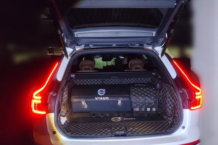Used Volvo XC60 2021 T5 4x4 Smart Luxury Edition Trunk