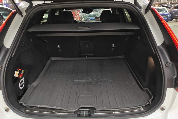 Used Volvo XC60 2021 T5 4x4 Smart & Advanced Sport Edition Trunk