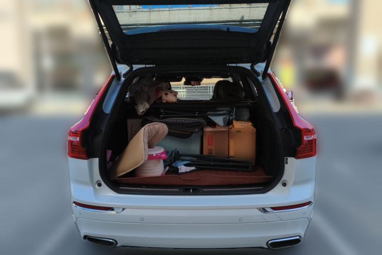 Used Volvo XC60 2021 T5 4x4 Smart Luxury Edition Trunk