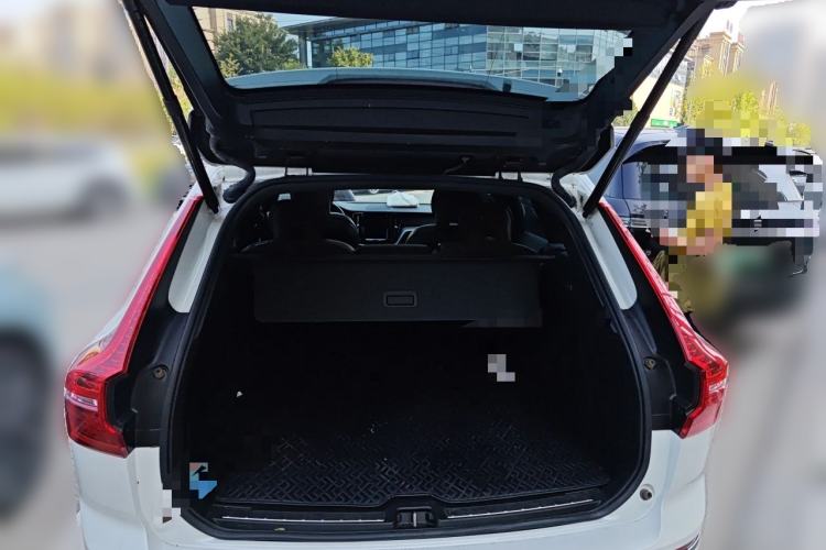 Used Volvo XC60 2021 T5 4x4 Smart Luxury Edition Trunk