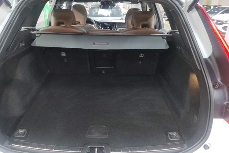 Used Volvo XC60 2021 T5 4x4 Zhiya Luxury Edition Trunk