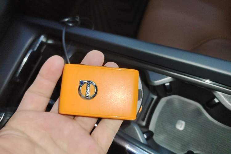 Used Volvo XC60 2021 T5 4x4 Smart Luxury Edition Vehicle Key
