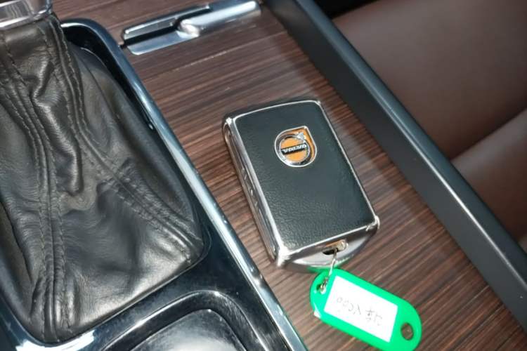 Used Volvo XC60 2021 T5 4x4 Smart Luxury Edition Vehicle Key