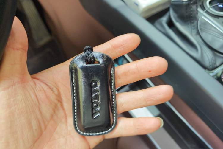 Used Volvo XC60 2021 T5 4x4 Smart Luxury Edition Vehicle Key