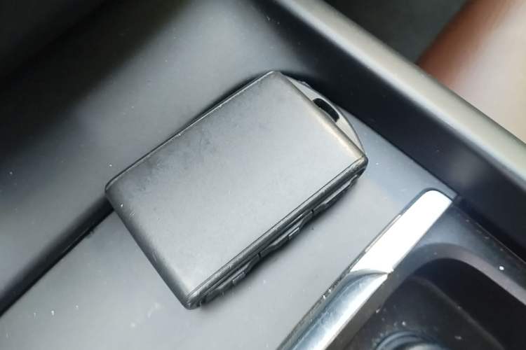 Used Volvo XC60 2021 T5 4x4 Smart Luxury Edition Vehicle Key