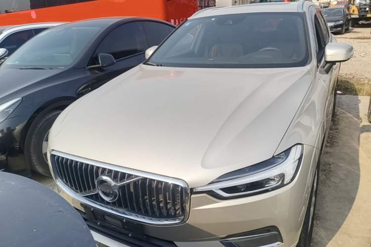 Used Volvo XC60 2021 T5 4x4 Smart Luxury Edition Front