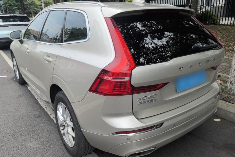 Used Volvo XC60 2021 T5 4x4 Smart Luxury Edition Rear Left 45 Deg