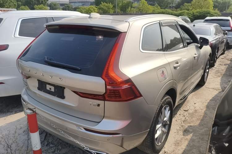 Used Volvo XC60 2021 T5 4x4 Smart Luxury Edition Rear Right 45 Deg