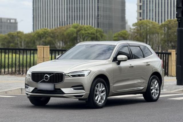 Used Volvo XC60 2021 T5 4x4 Smart Luxury Edition