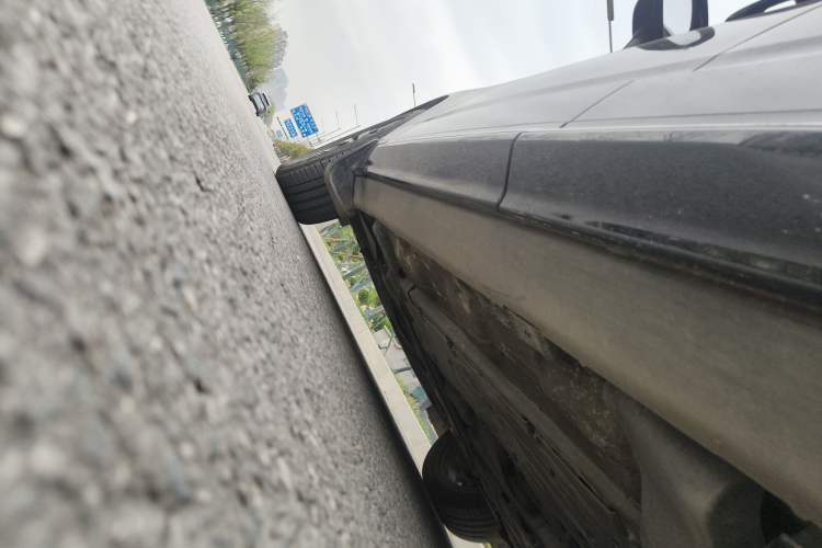 Used Volvo XC60 2022 B5 4x4 Zhiyi Luxury Edition Chassis Rear Left