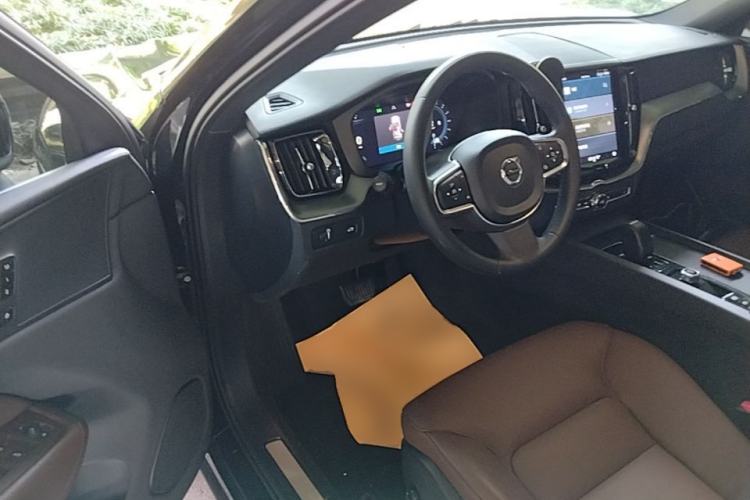 Used Volvo XC60 2022 B5 4x4 Zhiyi Luxury Edition Driver Seat
