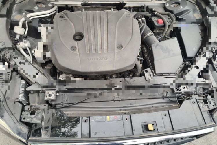 Used Volvo XC60 2022 B5 4x4 Zhiyi Luxury Edition Engine Bay