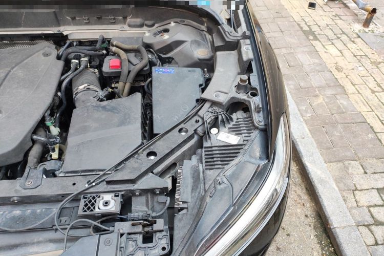 Used Volvo XC60 2022 B5 4x4 Zhiyi Luxury Edition Engine Bay Left